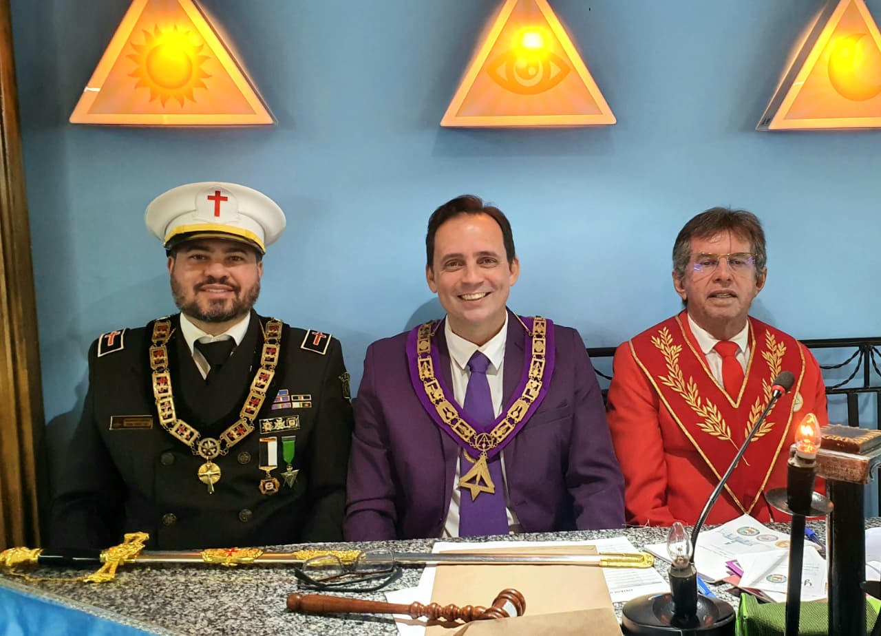 No momento, você está visualizando Instalação da Nova Diretoria da Comanderia 2 de Julho (Nº 34)